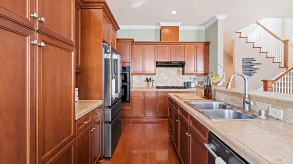 Santa Rosa, CA 95404,2011 Bellaterra CT