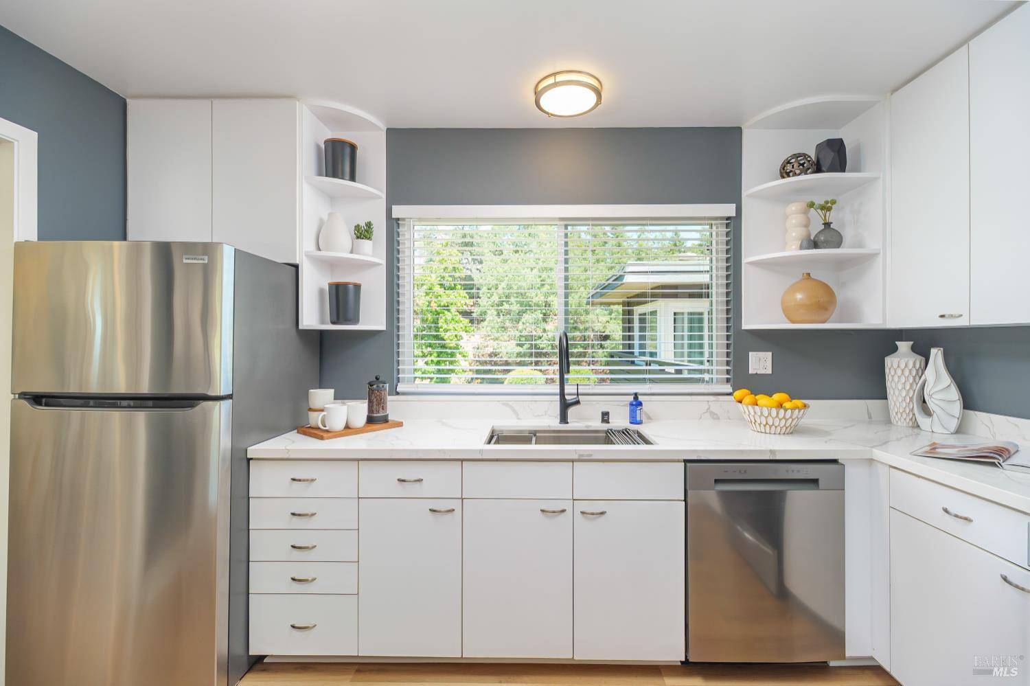 Corte Madera, CA 94925,22 Redwood AVE