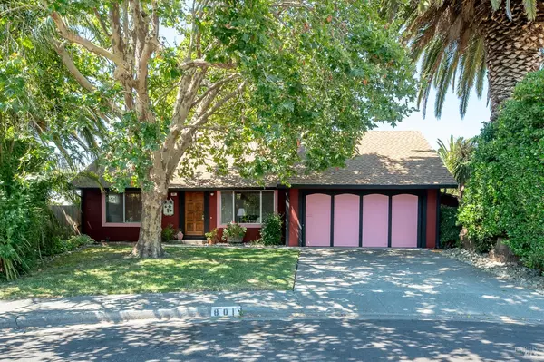 801 Livery CT, Rohnert Park, CA 94928