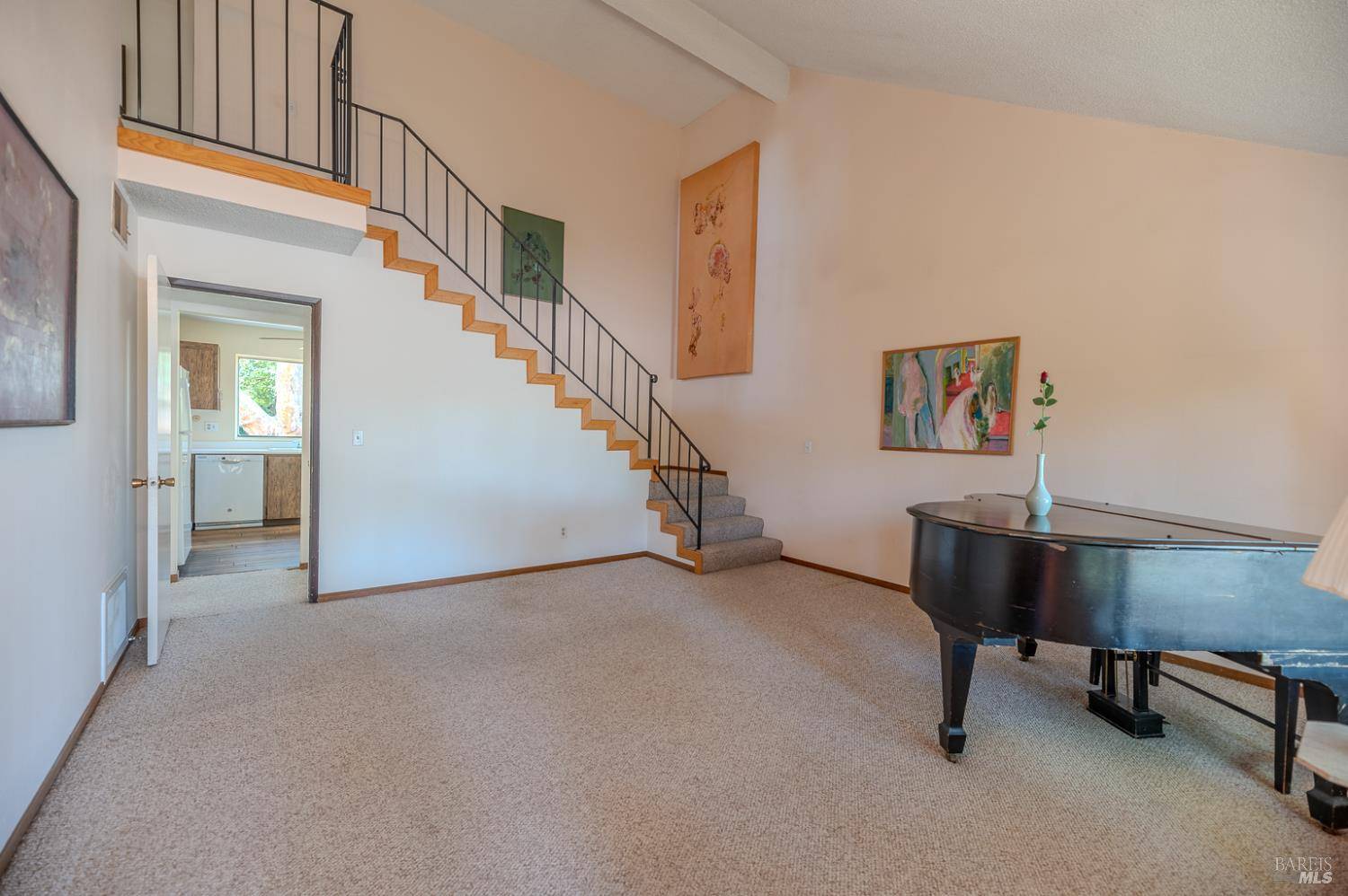 Rohnert Park, CA 94928,801 Livery CT