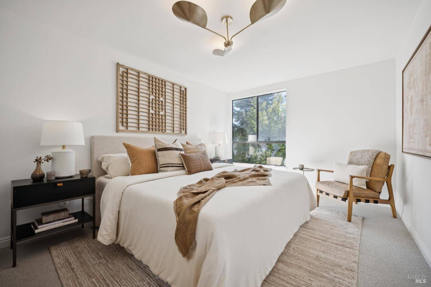 Greenbrae, CA 94904,904 Via Casitas