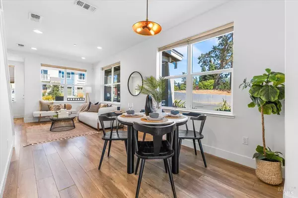 Santa Rosa, CA 95409,901 Prospect AVE