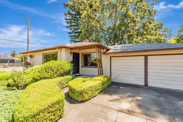 2268 Meyers DR, Santa Rosa, CA 95403