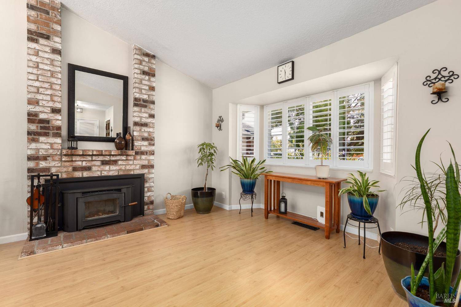 Vacaville, CA 95688,185 Salinas DR