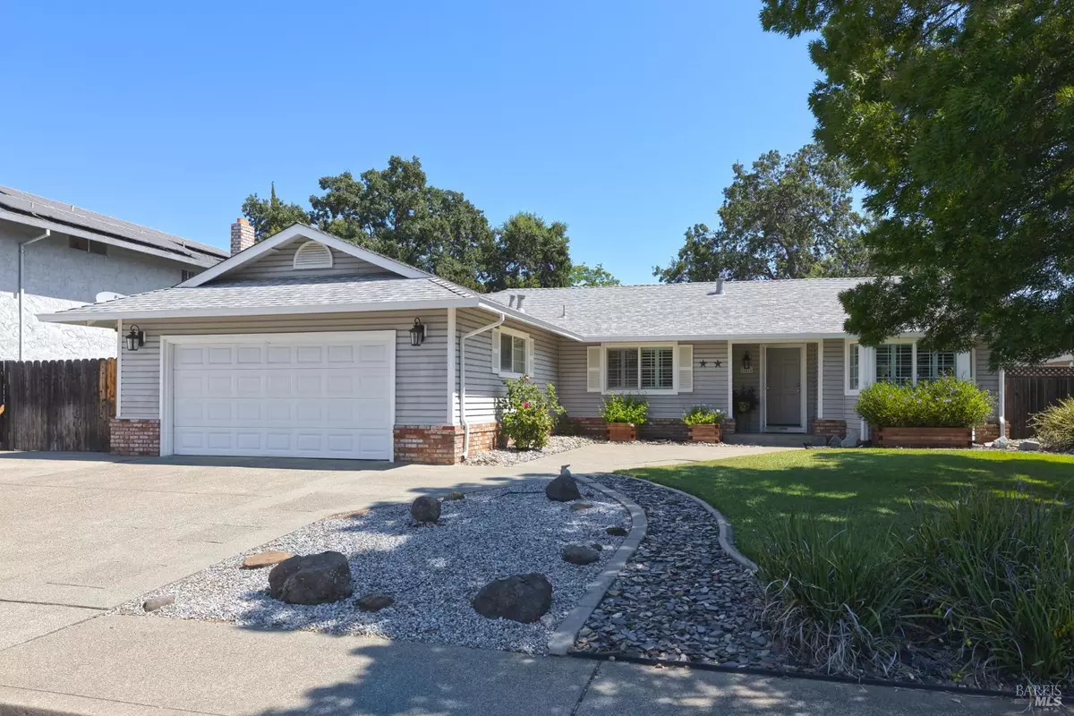 Vacaville, CA 95688,185 Salinas DR