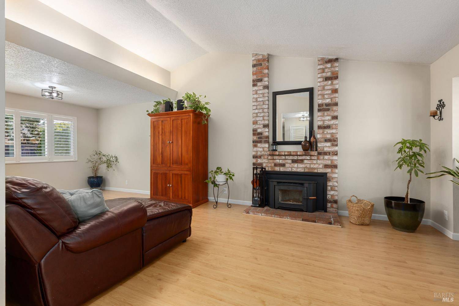 Vacaville, CA 95688,185 Salinas DR