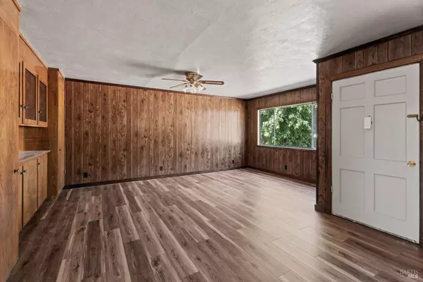 Willits, CA 95490,355 N Main ST