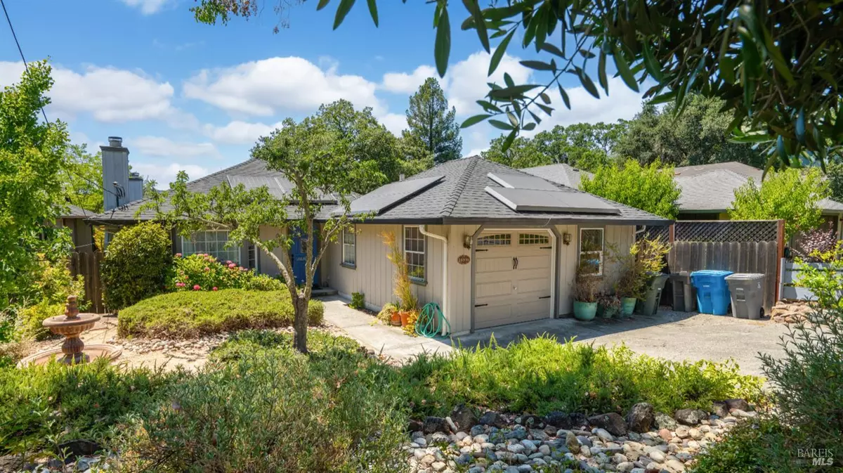 Sonoma, CA 95476,16936 Falcon LN