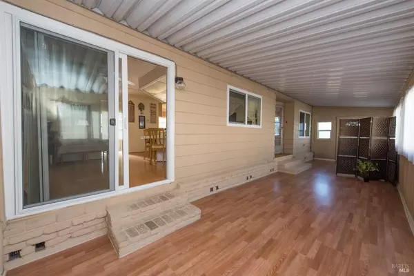 Rohnert Park, CA 94928,33 Circular Juarez