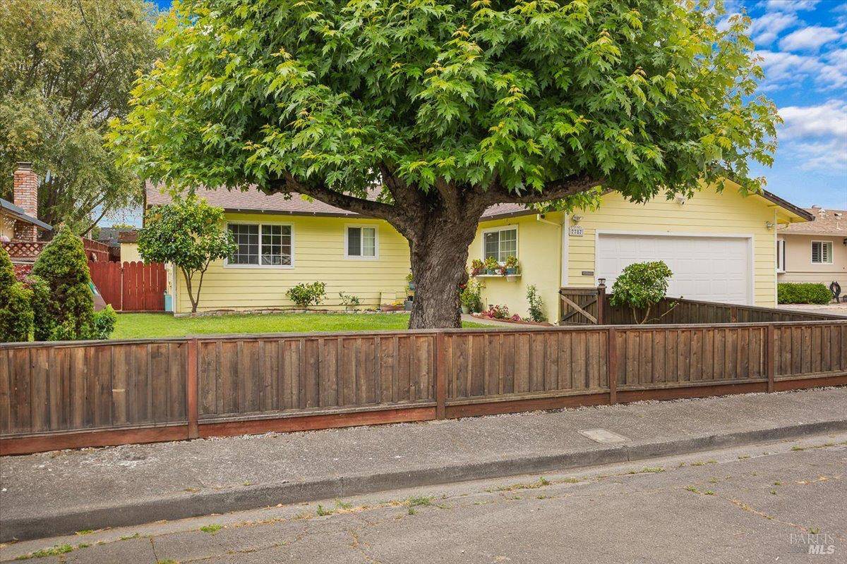 Rohnert Park, CA 94928,7787 Bernice CT