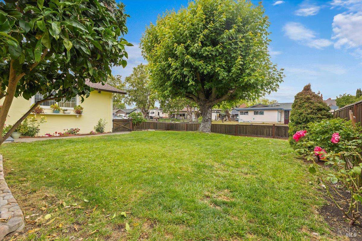 Rohnert Park, CA 94928,7787 Bernice CT