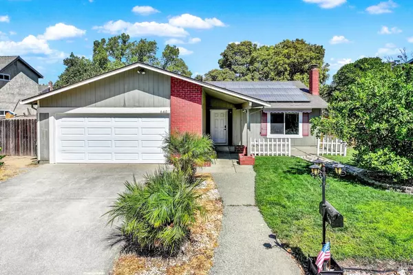 640 Berkshire DR, Dixon, CA 95620