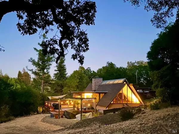 Santa Rosa, CA 95404,2140 Hyland CT