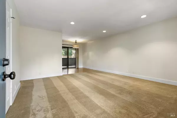 Sonoma, CA 95476,569 Curtin LN 6