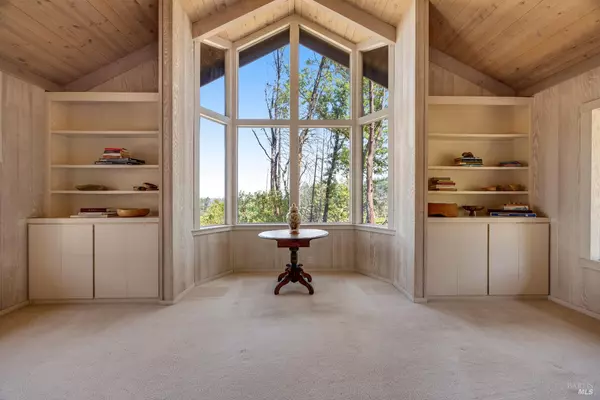 St. Helena, CA 94574,3880 Spring Mountain RD