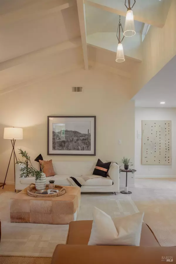 Angwin, CA 94508,1050 White Cottage RD N