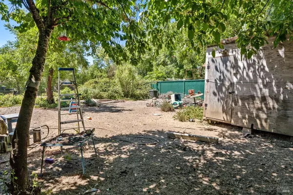 Willits, CA 95490,454 Della AVE