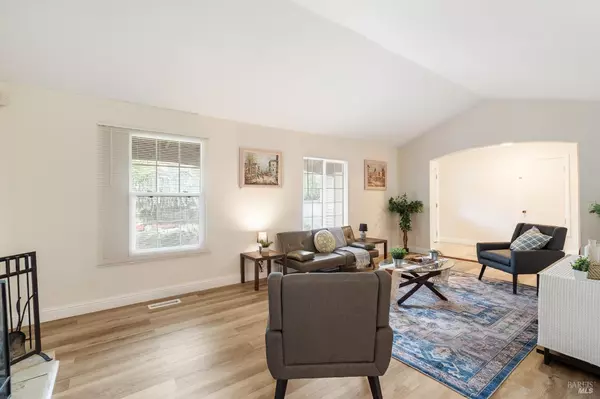 Vallejo, CA 94589,201 Tamalpais DR