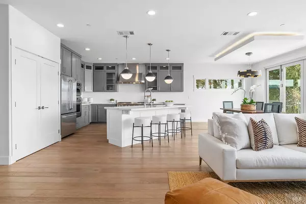 Mill Valley, CA 94941,178 Great Circle DR