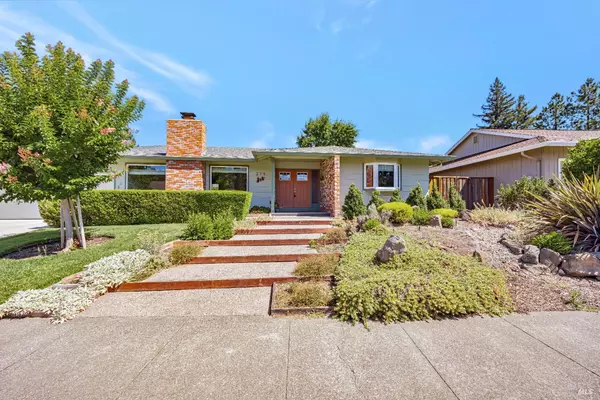 Santa Rosa, CA 95409,275 Mockingbird CIR