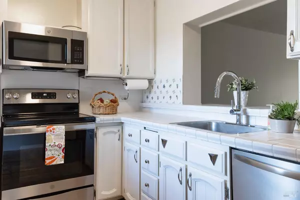 Greenbrae, CA 94904,823 Via Casitas