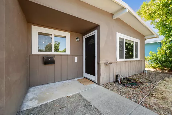 Vacaville, CA 95688,206 Madrone ST
