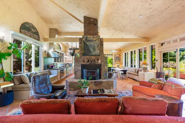 Healdsburg, CA 95448,1633 Dry Creek RD