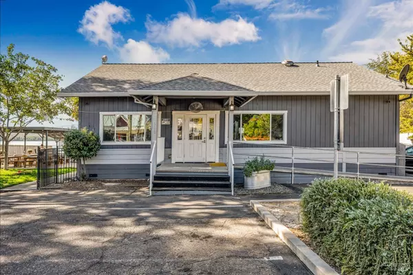 Clearlake, CA 95422,14625 Lakeshore DR