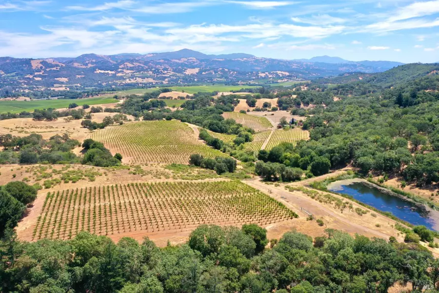 25845 Dutcher Creek RD, Cloverdale, CA 95425