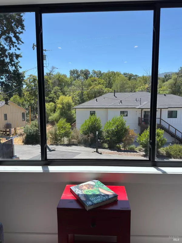 Glen Ellen, CA 95442,5255 Odonnell LN