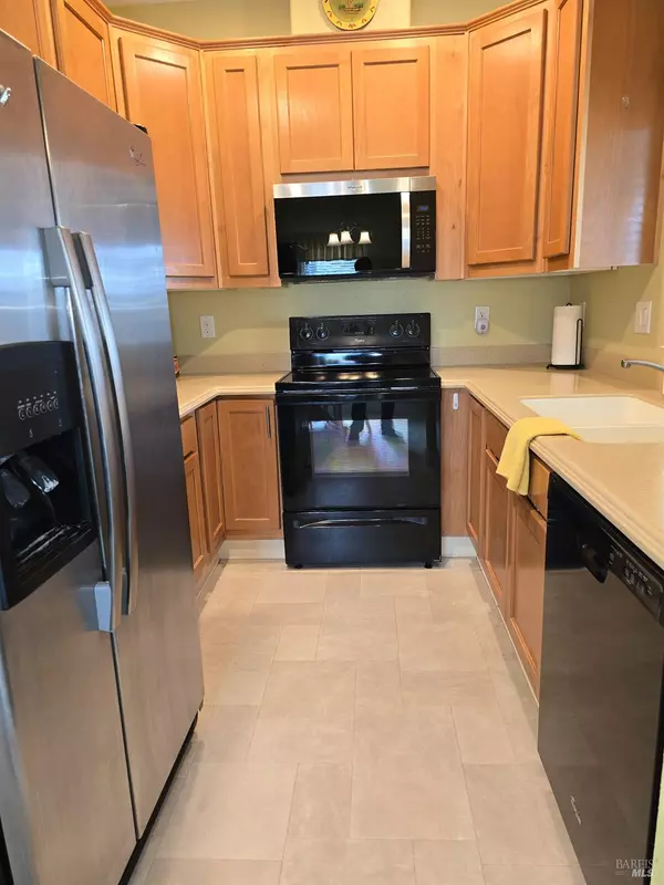 Santa Rosa, CA 95409,71 Oriole WAY