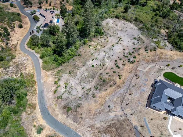 Santa Rosa, CA 95403,3926 Silver Fox CT