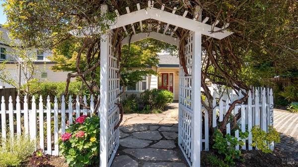 27345 State Route 1, Tomales, CA 94971