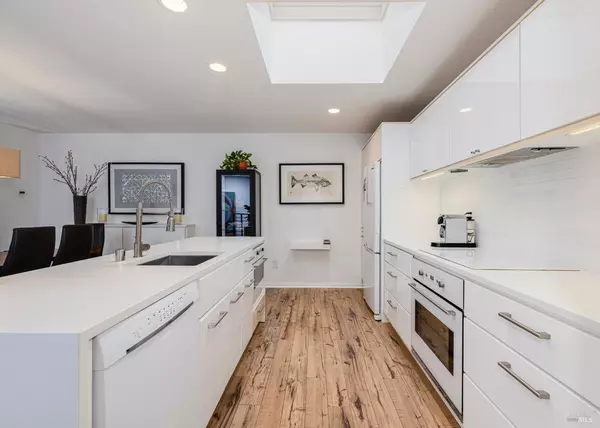 San Rafael, CA 94901,175 Knollwood DR