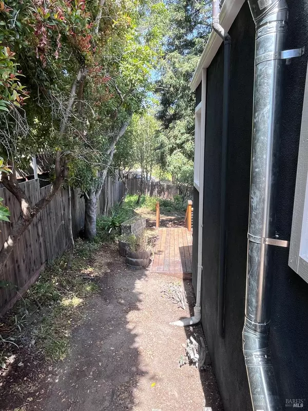 Oakland, CA 94619,4538 Tulip AVE