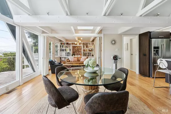Sausalito, CA 94965,99 Glen DR