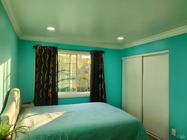 Vallejo, CA 94589,163 Kemper ST