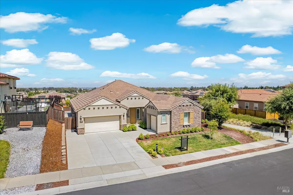Vacaville, CA 95688,7056 Grace Feather CT