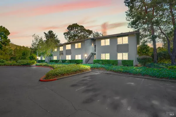 Benicia, CA 94510,900 Cambridge DR 184