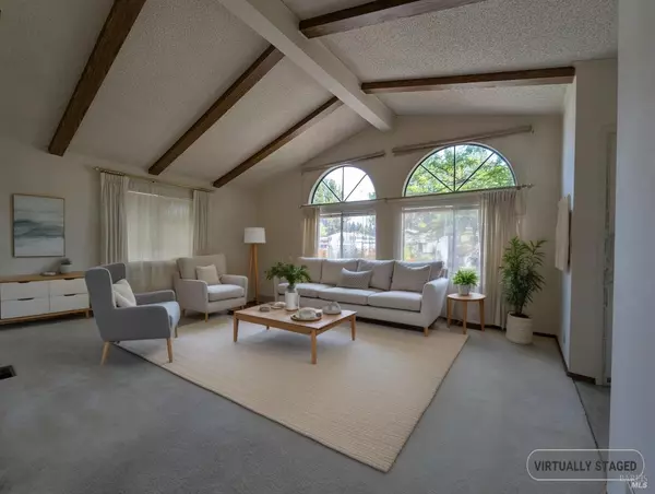 230 E Seven Flags CIR, Sonoma, CA 95476