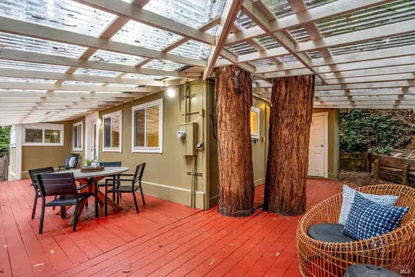 Rio Nido, CA 95471,15300 Canyon 3 RD