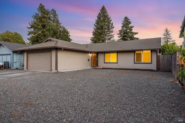 Rohnert Park, CA 94928,818 Lilac WAY