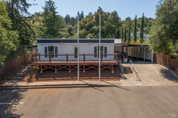 Geyserville, CA 95441,21249 Geyserville AVE