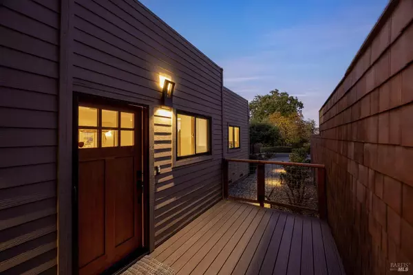 Santa Rosa, CA 95405,1616 Deer RUN