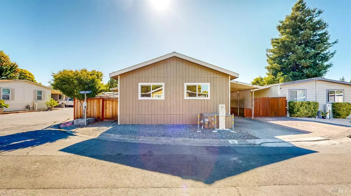 Rohnert Park, CA 94928,121 Pamplona CT