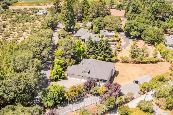 7842 Joyce DR, Sebastopol, CA 95472