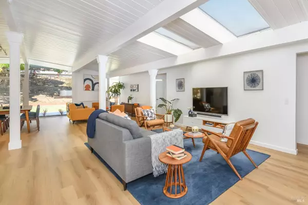 San Rafael, CA 94903,16 Diego DR
