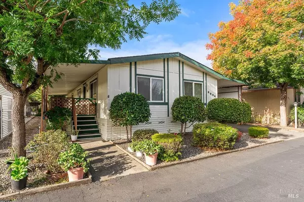 8009 Cliffrose ST, Windsor, CA 95492