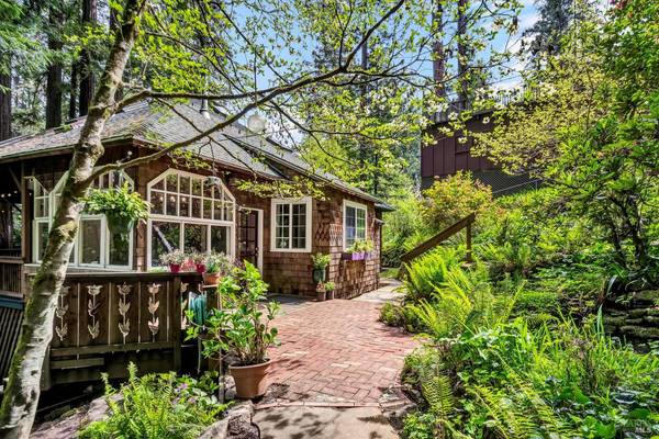 70 Mission ST, Camp Meeker, CA 95419