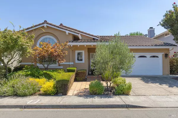 19 Walkabout LN, Napa, CA 94558